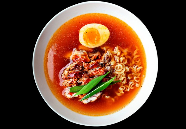 Ramen soup with chicken